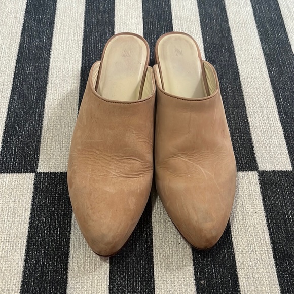 Nisolo Shoes - Nisolo Mariella Mules In Sand, Size 8.5